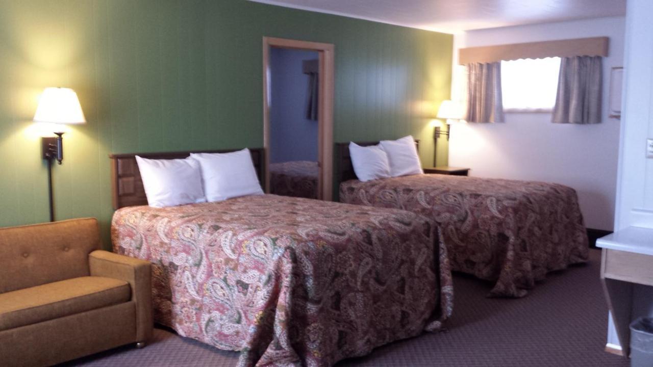 Cedars Motel Ironwood Eksteriør bilde